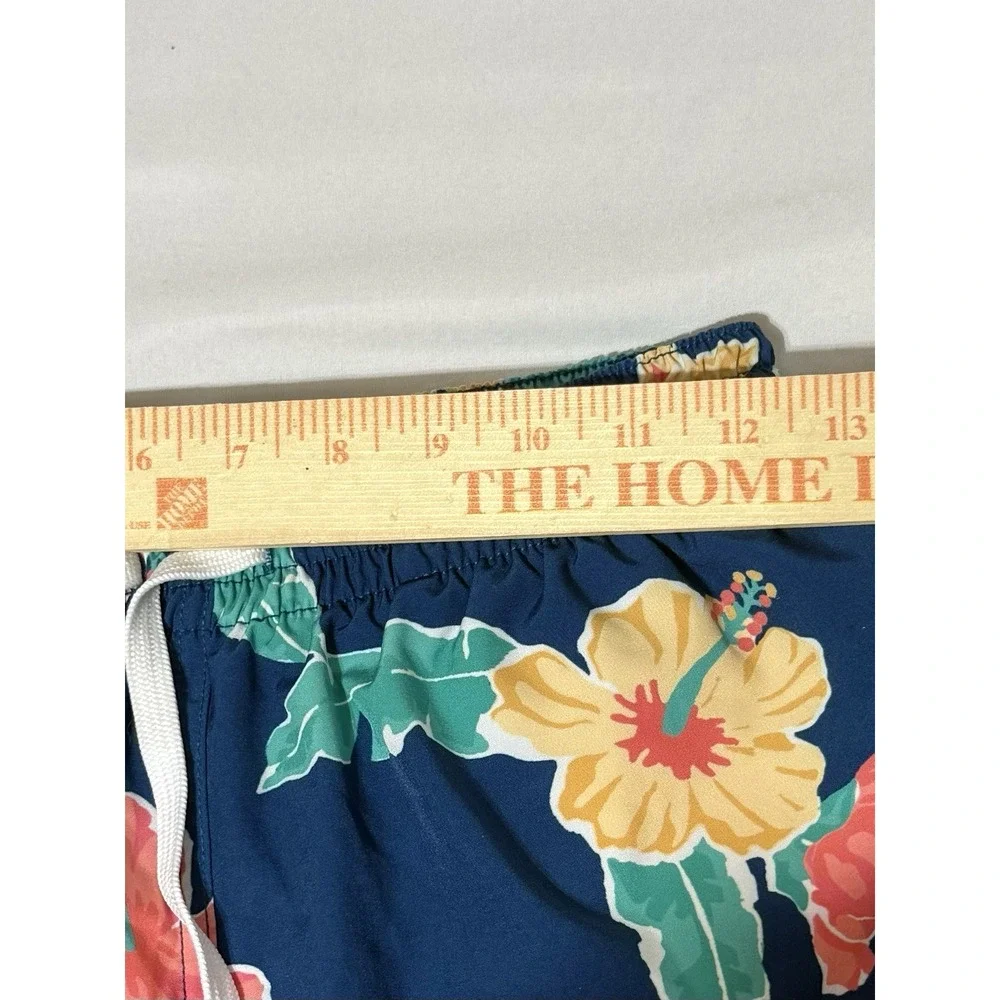 Chubbies The Floral Reefs Navy Floral Swim Trunks Shorts Men's Small 5.5